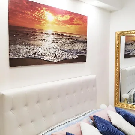 Boutique Con Tv Da 65 E 43 Apartmán *