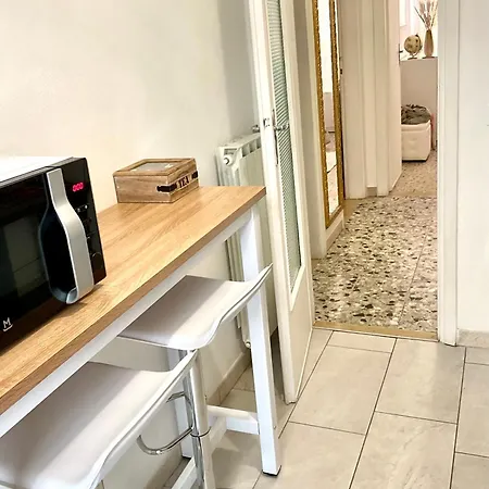 Apartmán Boutique Con Tv Da 65 E 43 *