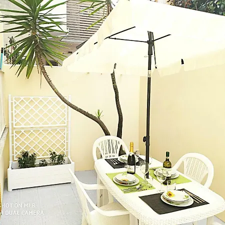 Apartmán Boutique Con Tv Da 65 E 43 *
